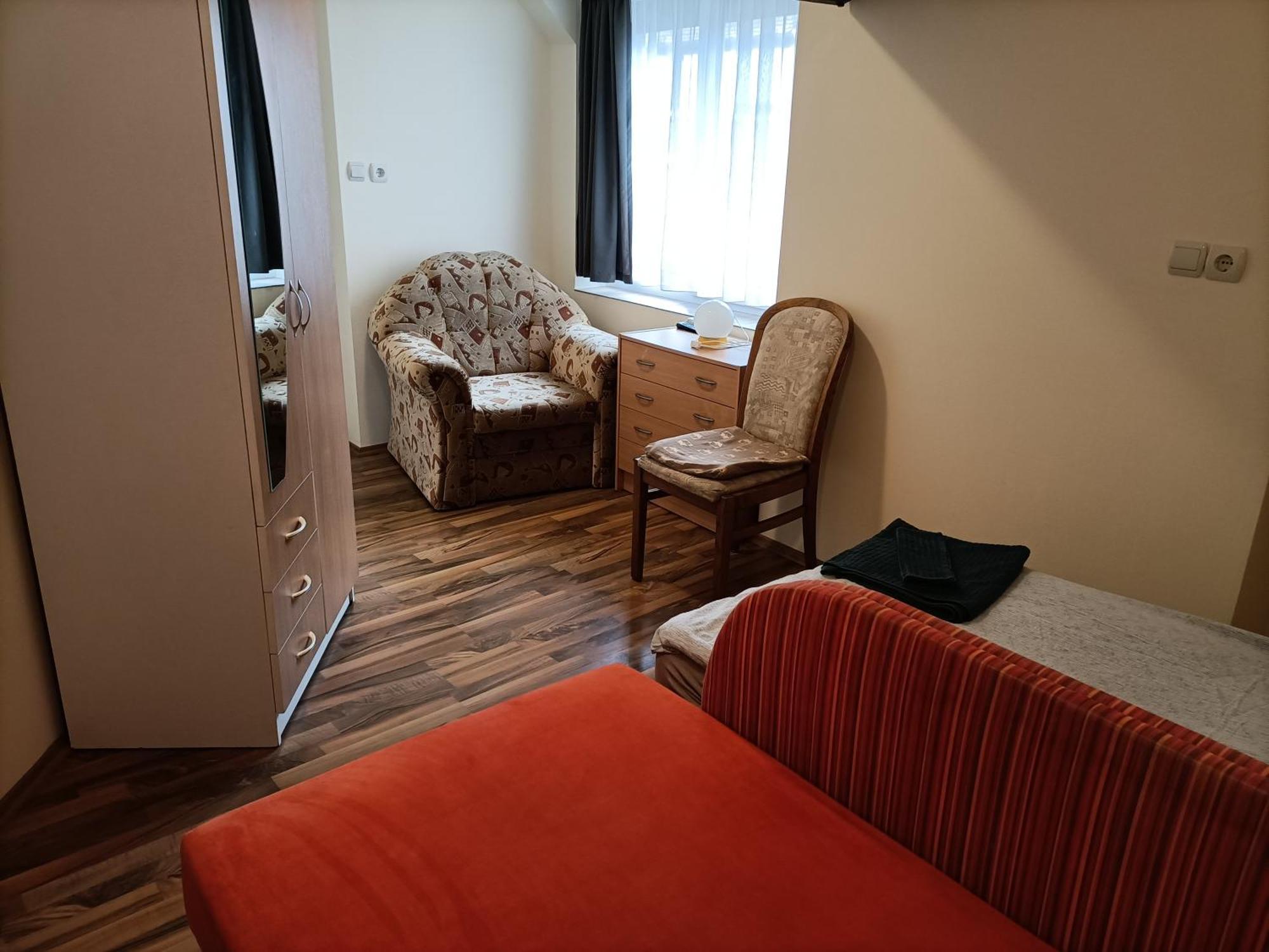 Start Apartmanok 페치 외부 사진