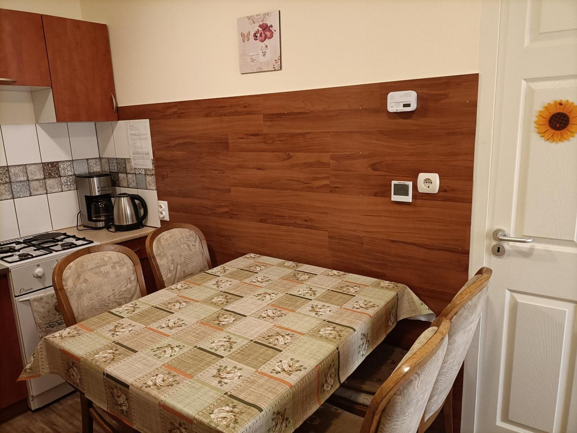 Start Apartmanok 페치 외부 사진