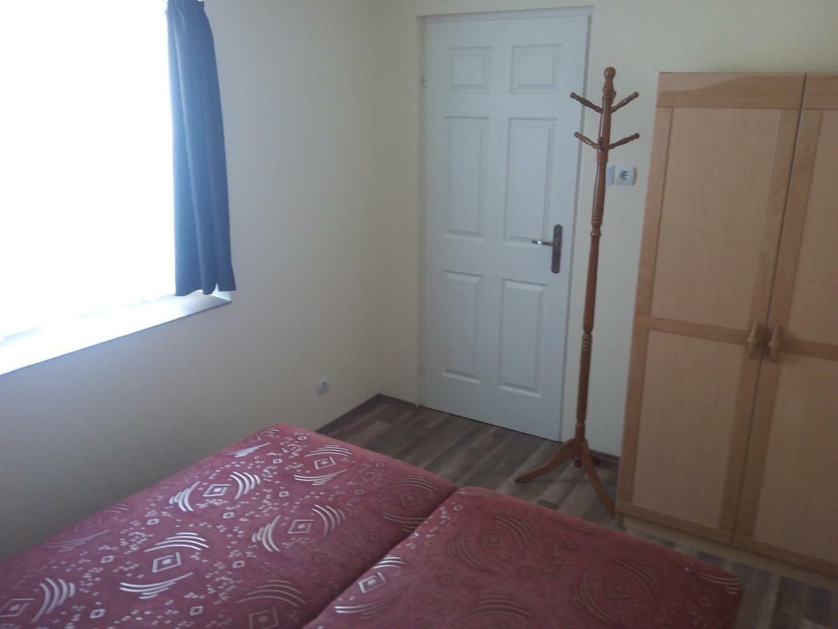 Start Apartmanok 페치 외부 사진
